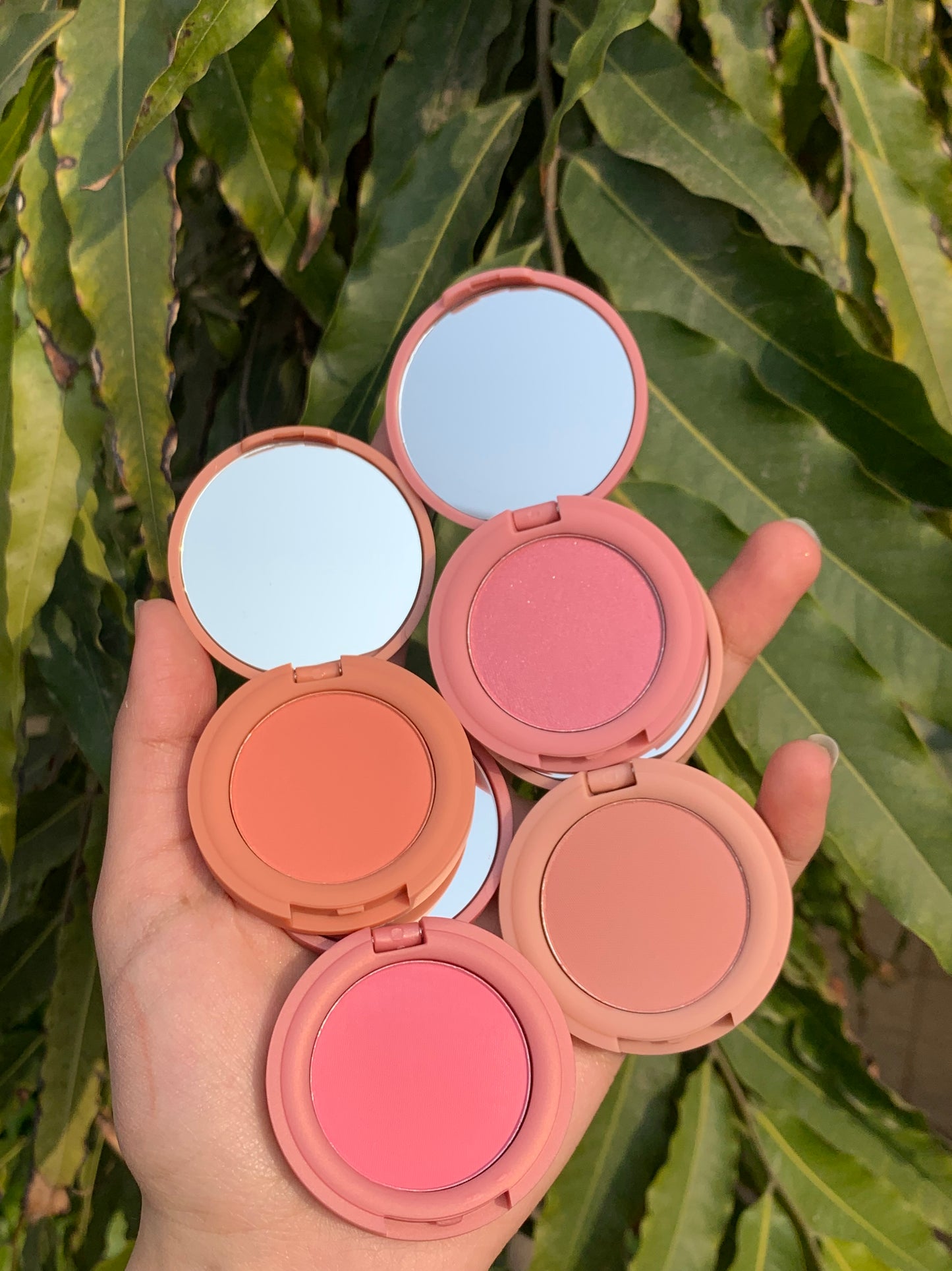 Divage compact blushes