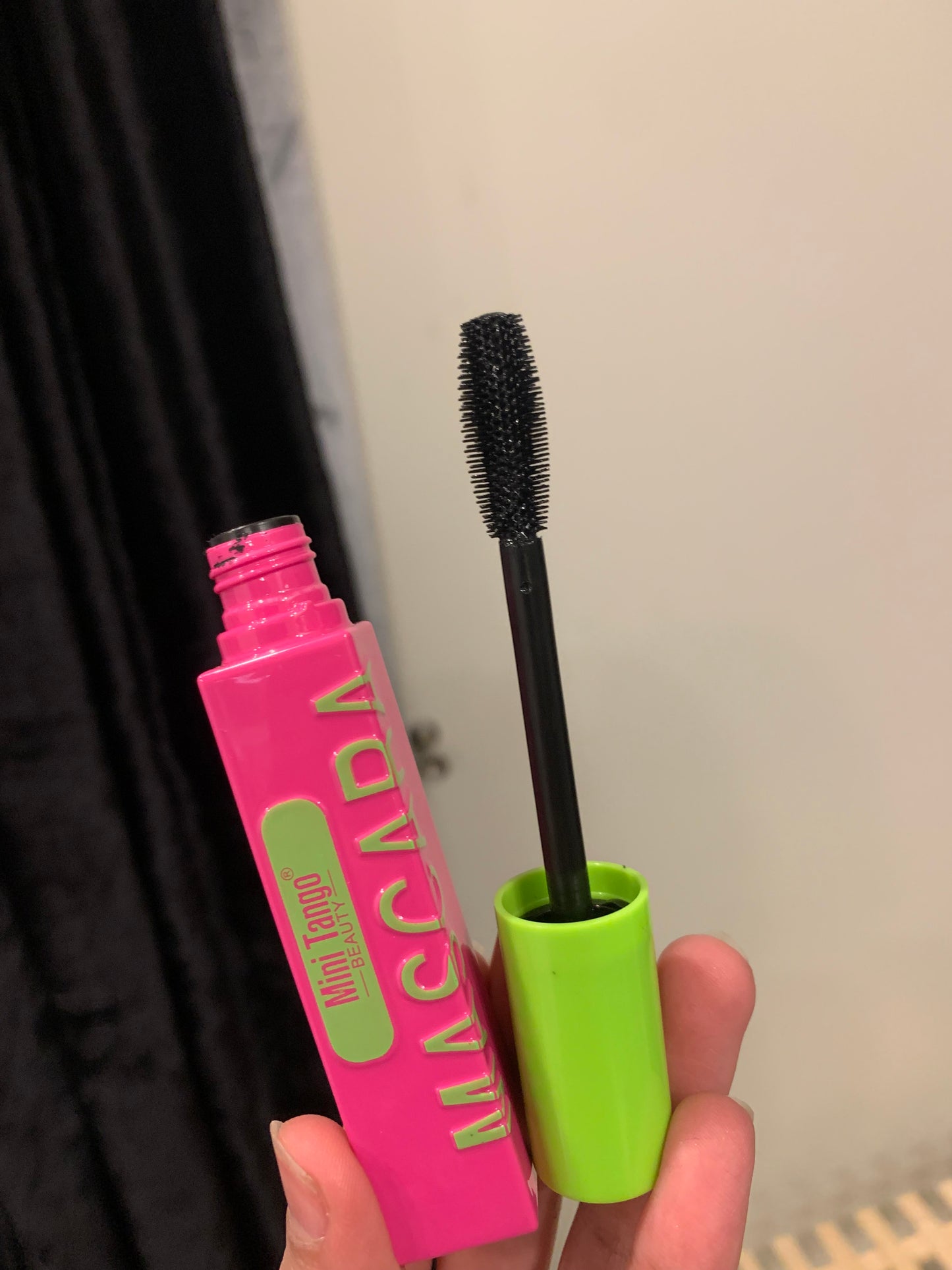 Mini tango mascara