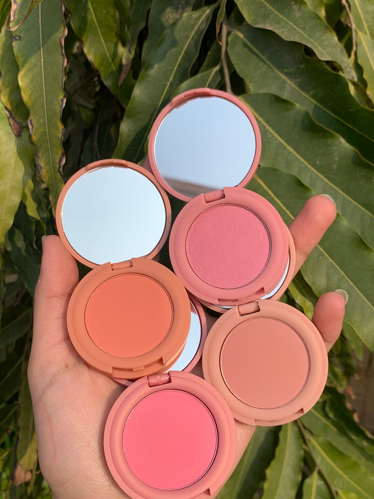 Divage compact blushes