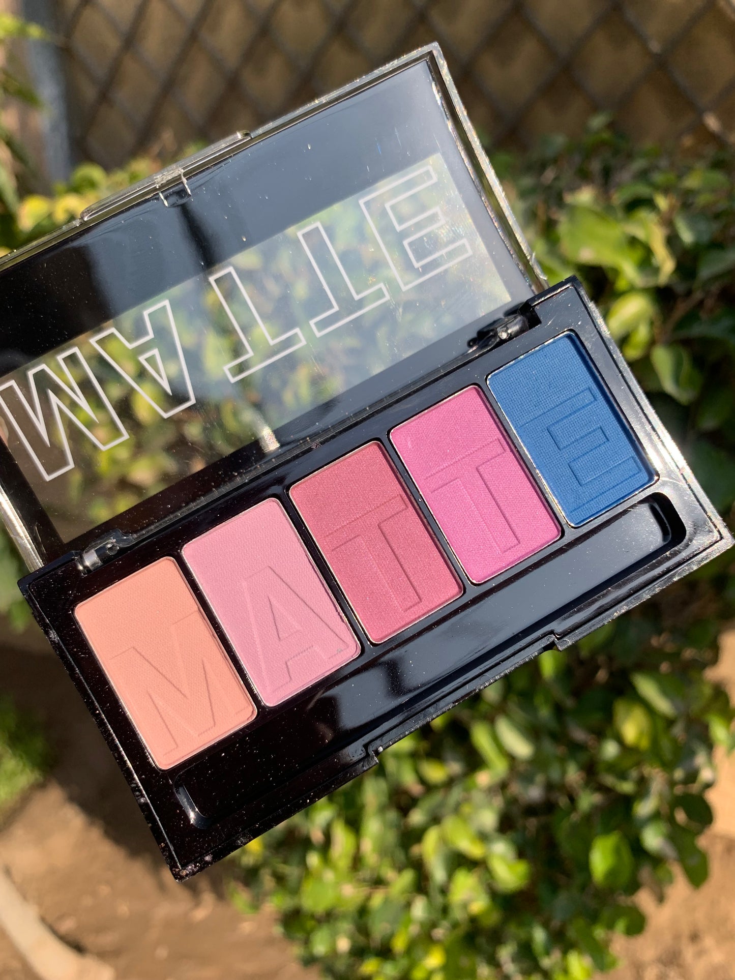 La color matte eyeshadow palette