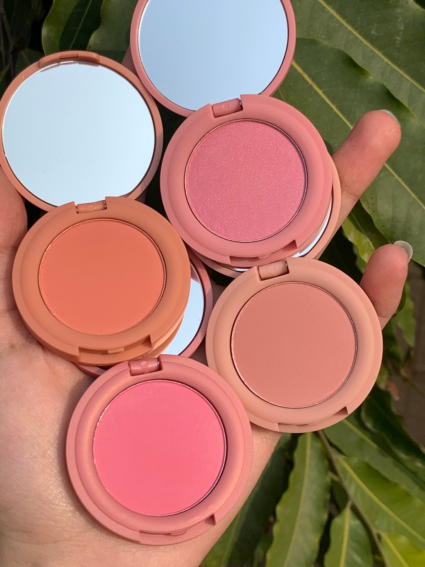 Divage compact blushes