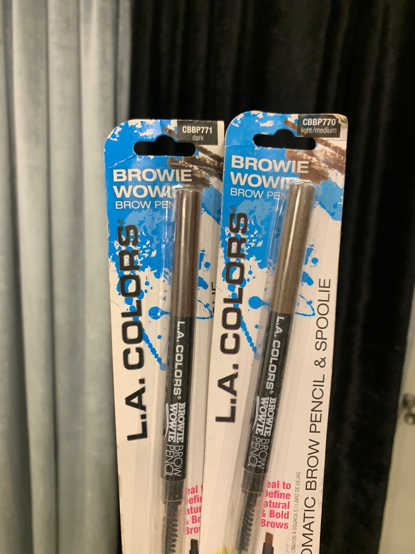 La colors eyebrow pencil