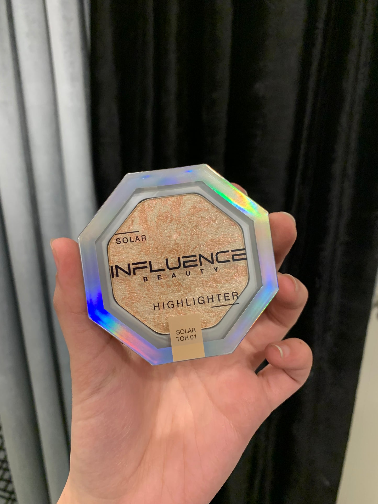 Influence baked highlighter (the best highlighter)