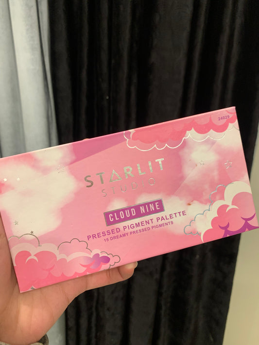 Highly pigmented starlit eyeshadow palette