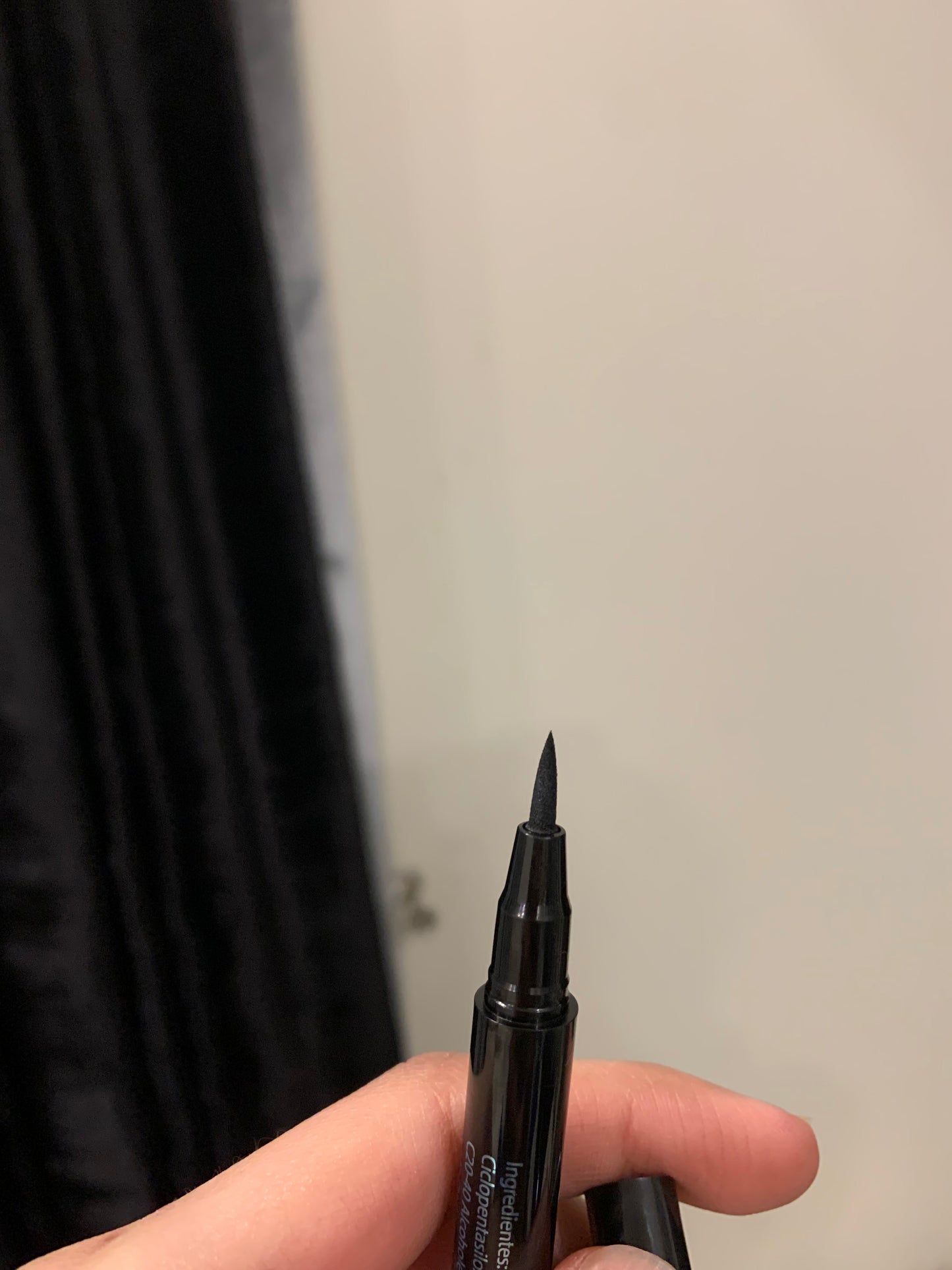 Waterproof pen eyeliner