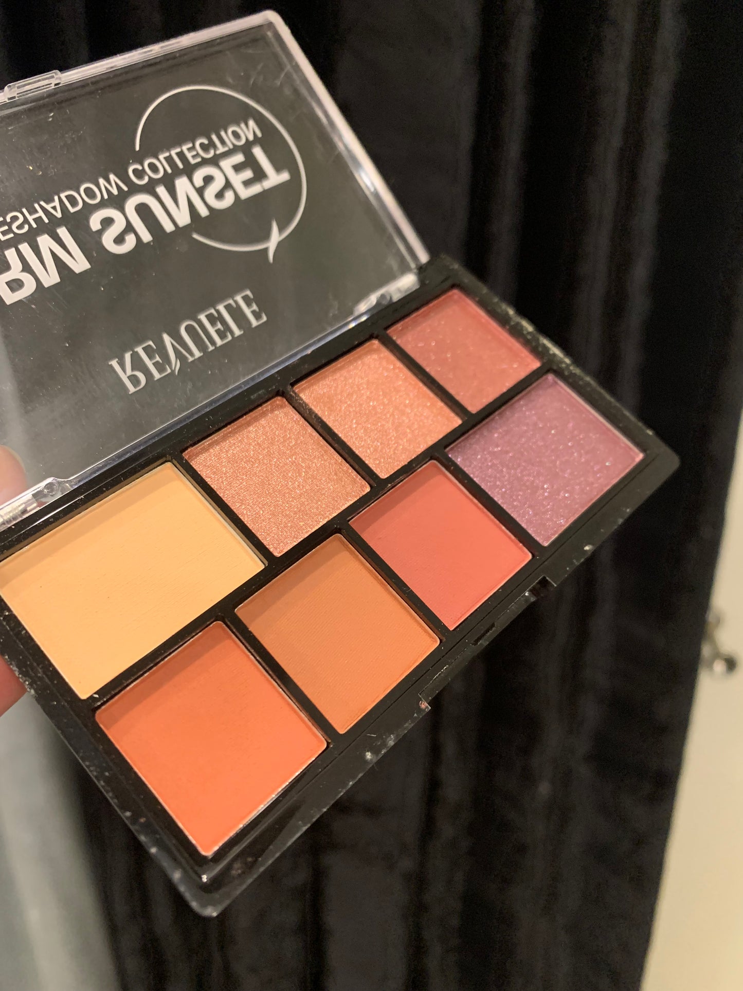 Revuele warm sunset eyeshadow palette