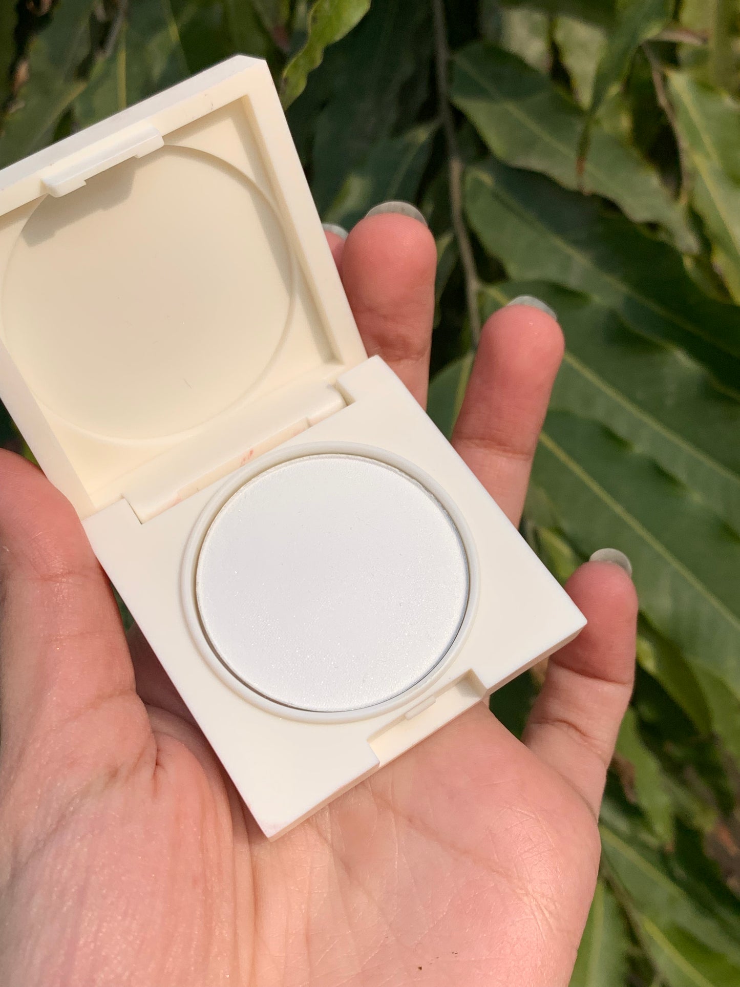 Sb beauty silk touch highlighter (the cutest)