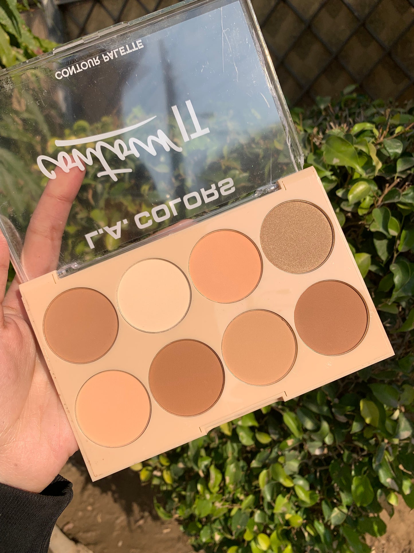 La color contour+ powder palette