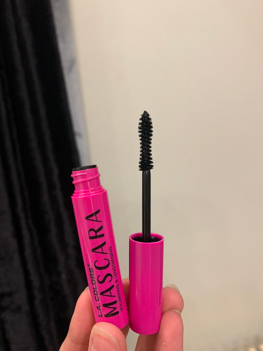 La color lengthening mascara