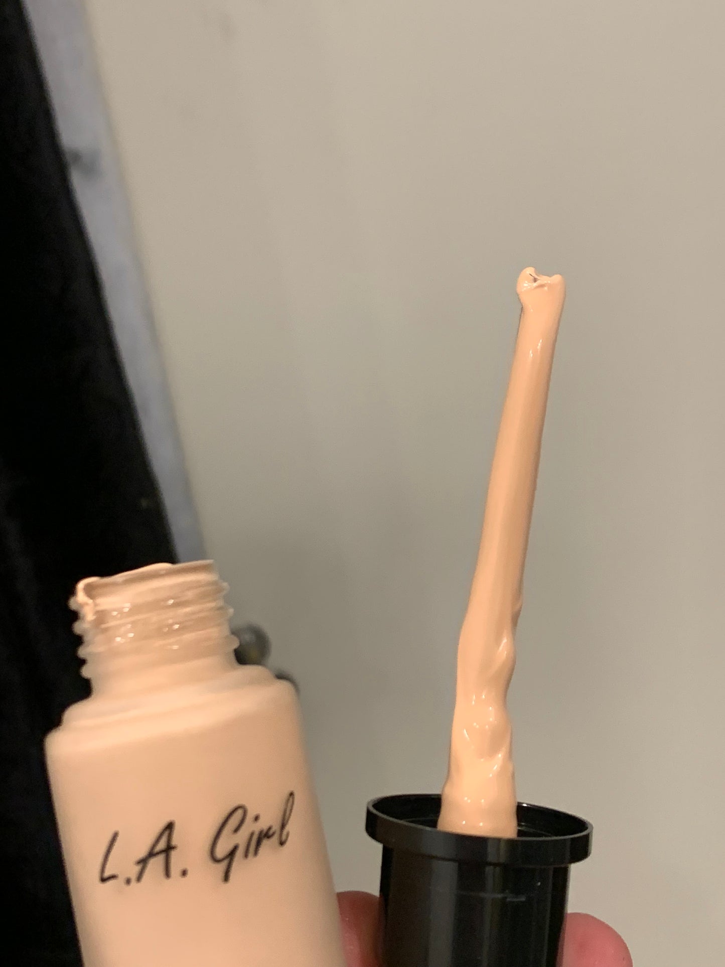 La girl pro matte foundation (fair ivory)