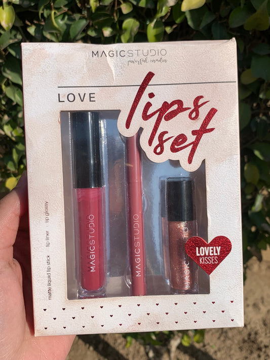 Magic studio lips set