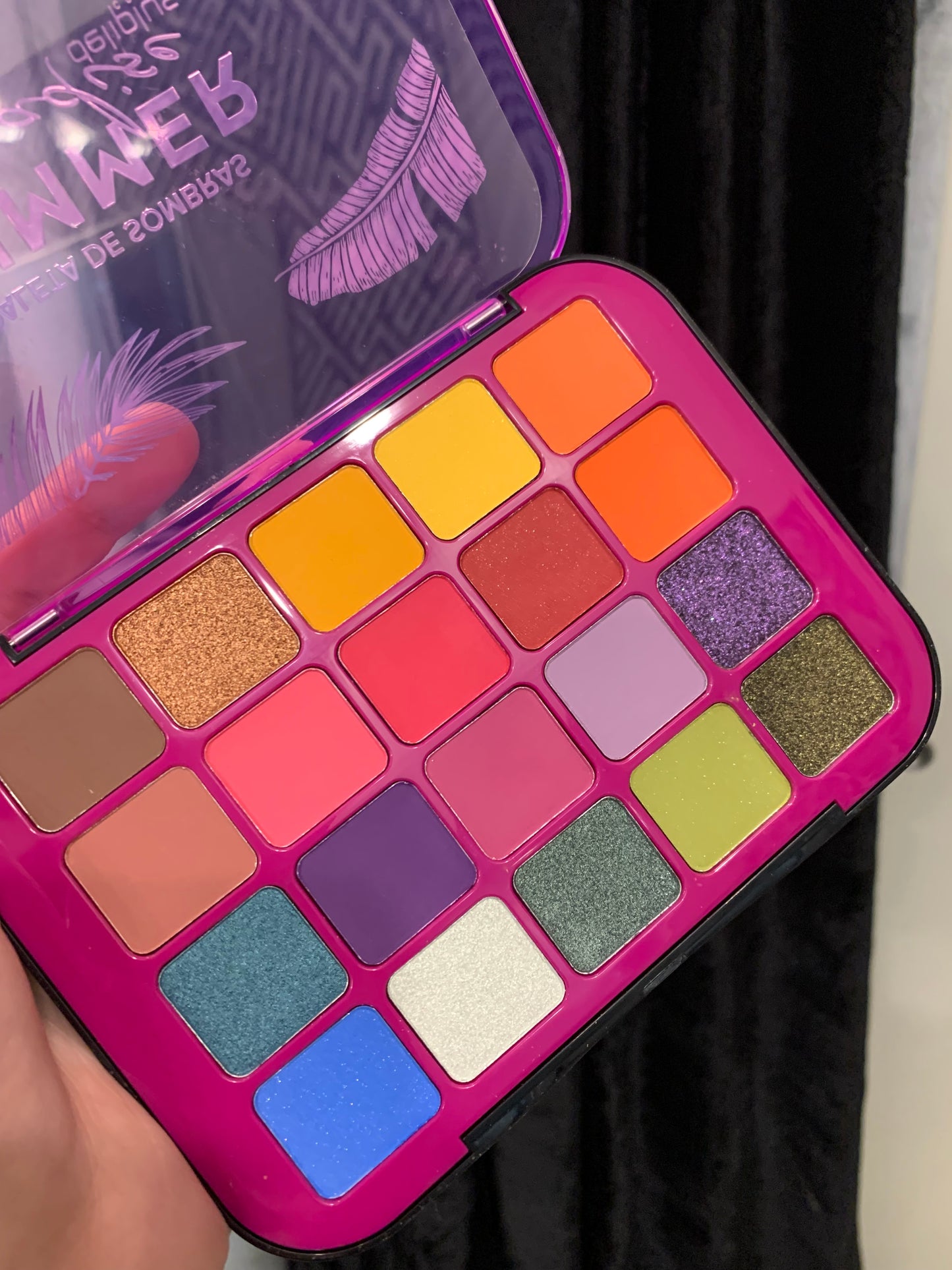 Summer paradise eyeshadow palette